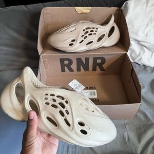 Yeezy foam runners